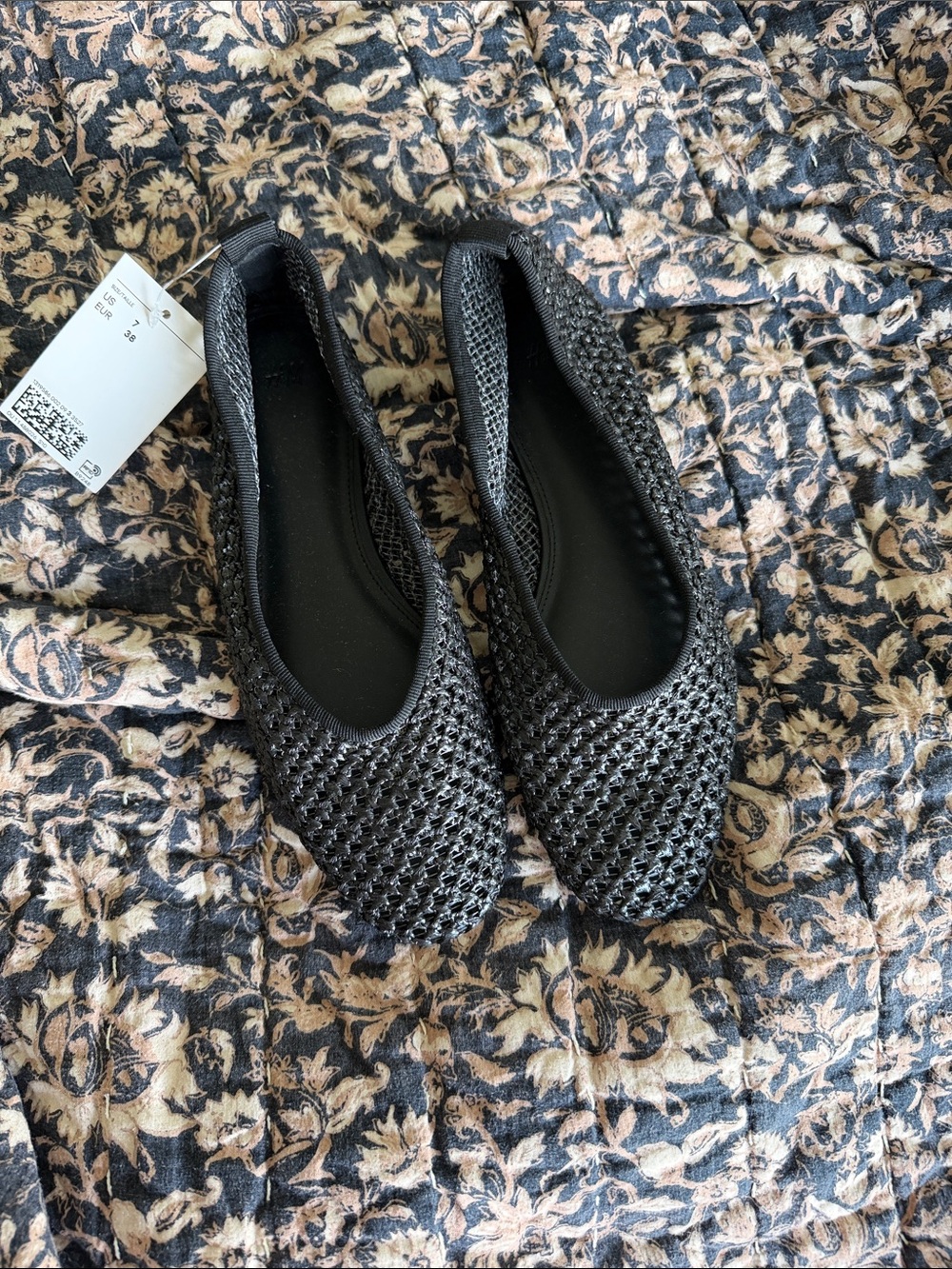 H&M Black Knit Ballet Flats - Women's Slip-On